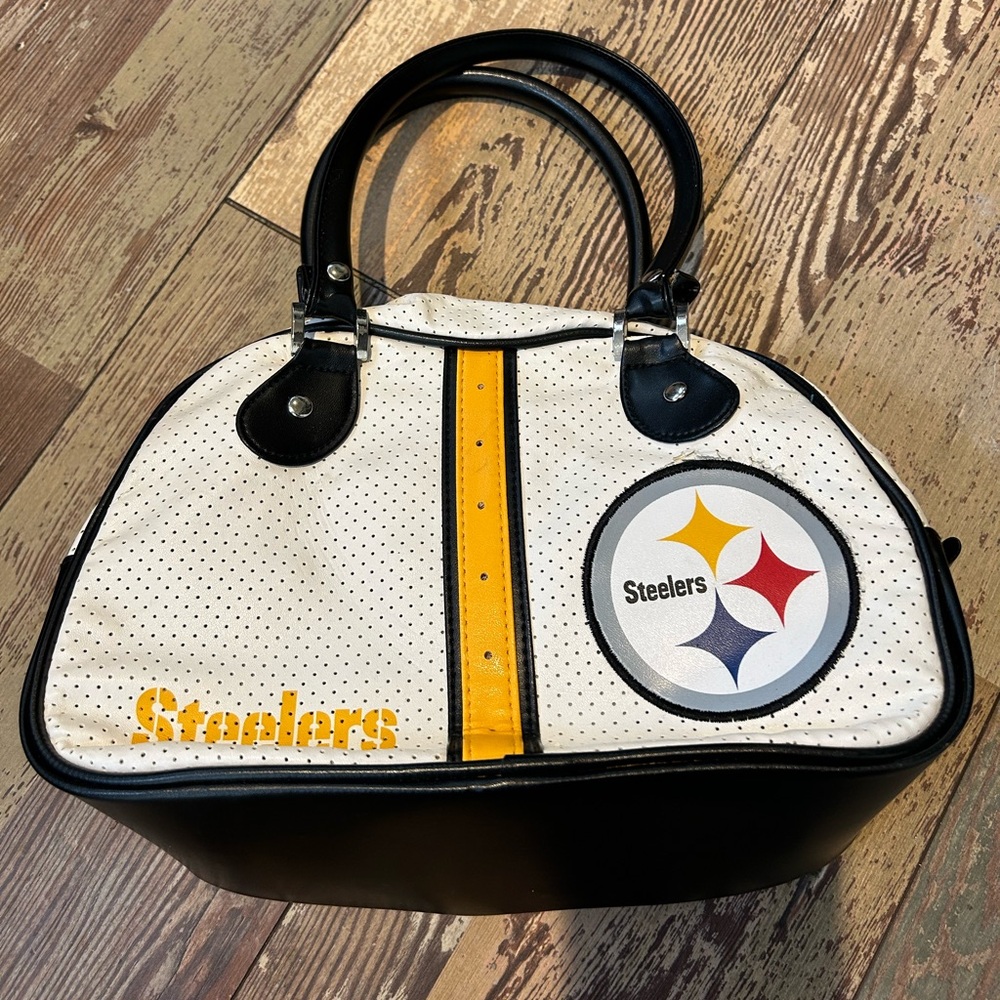 Small Pittsburgh Steelers purse